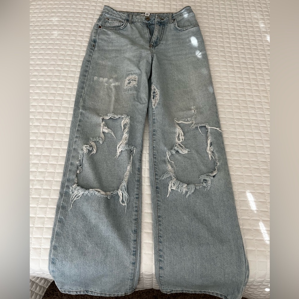 Forever 21 ripped jeans
